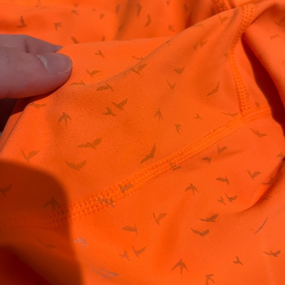 Oiselle Firecracker Reflective 3/4 Tights - Picture 10 of 11